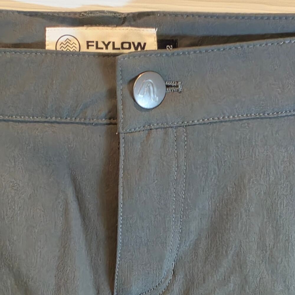 Flylow Life Short Womens Sz 12 Green Gray‎ UPF 50+ Hiking Activewear Stretch $75 - Picture 8 of 16